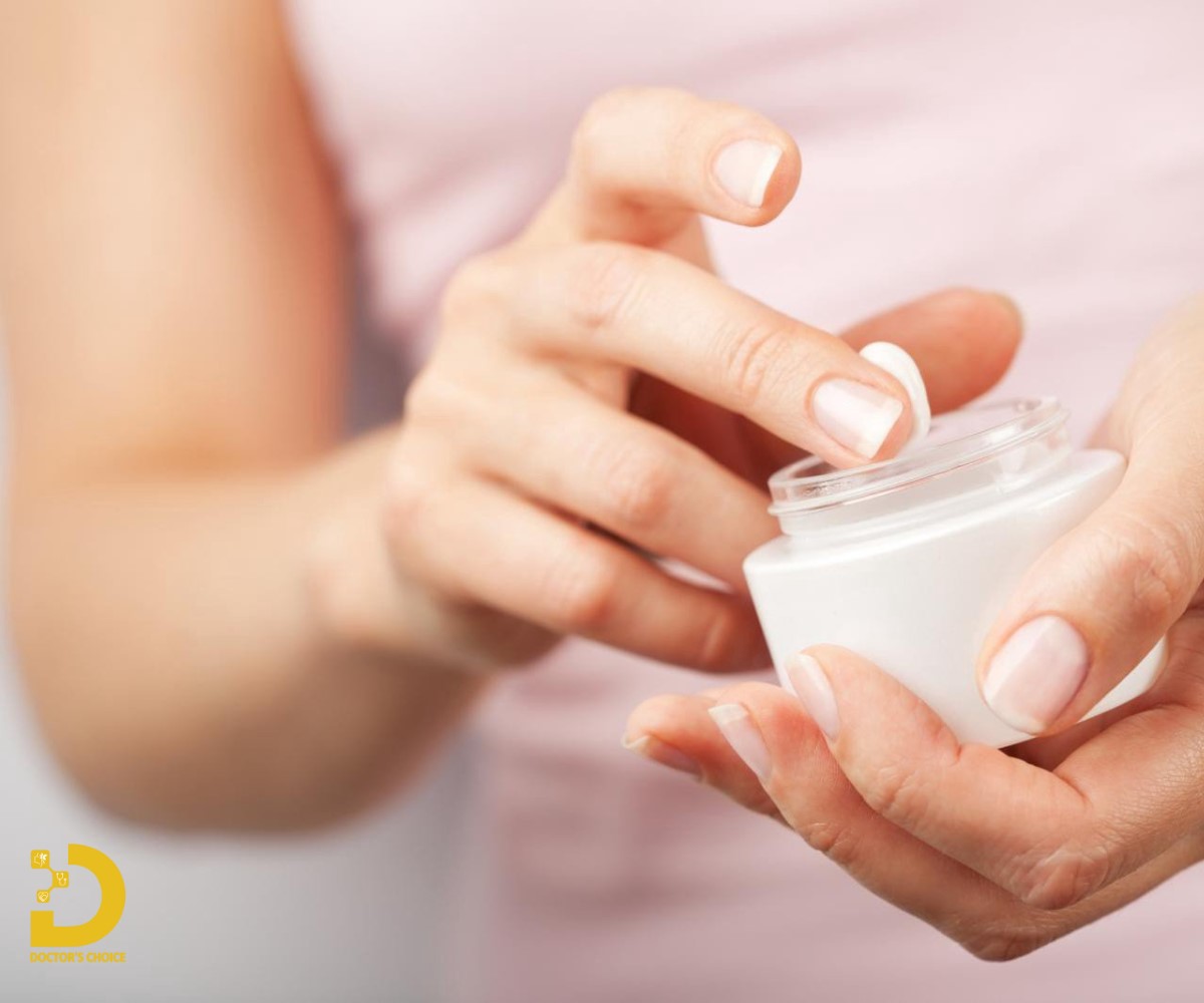 Phòng khám điều trị thâm nhũ hoa ở TPHCM đẹp, kín đáo 12 Sử dụng kem, serum làm hồng nhũ hoa