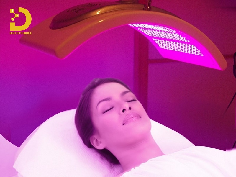 Các Loại Mụn Thường Gặp: Cách Phân Biệt & Điều Trị Phù Hợp 38 Chiếu ánh sáng trị mụn
