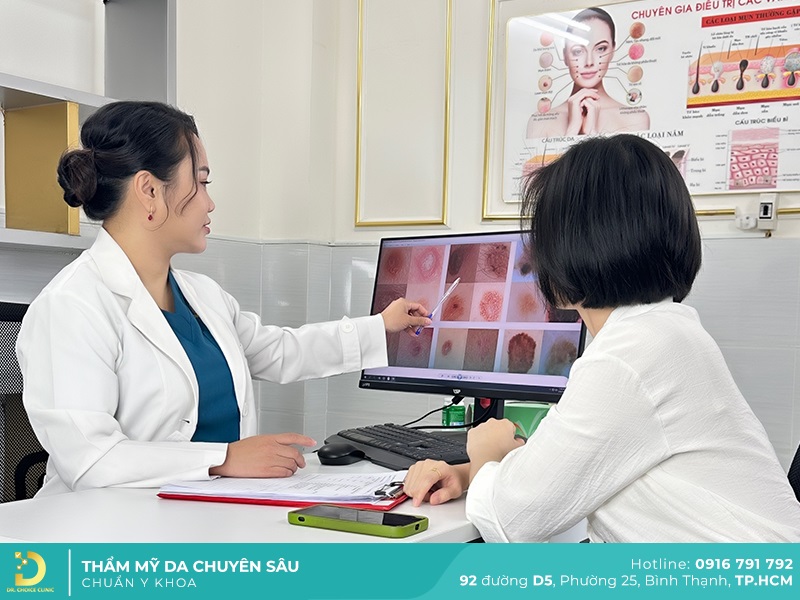 Phòng khám điều trị viêm da cơ địa (chàm) TPHCM uy tín 9 tham kham dieu tri 2