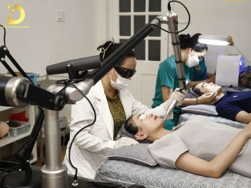 Mụn Viêm Là Gì? Nguyên Nhân, Phân Loại & Cách Điều Trị Hiệu Quả 14 Phác đồ điều trị mụn viêm – vì sao cần điều trị đa phương thức?
