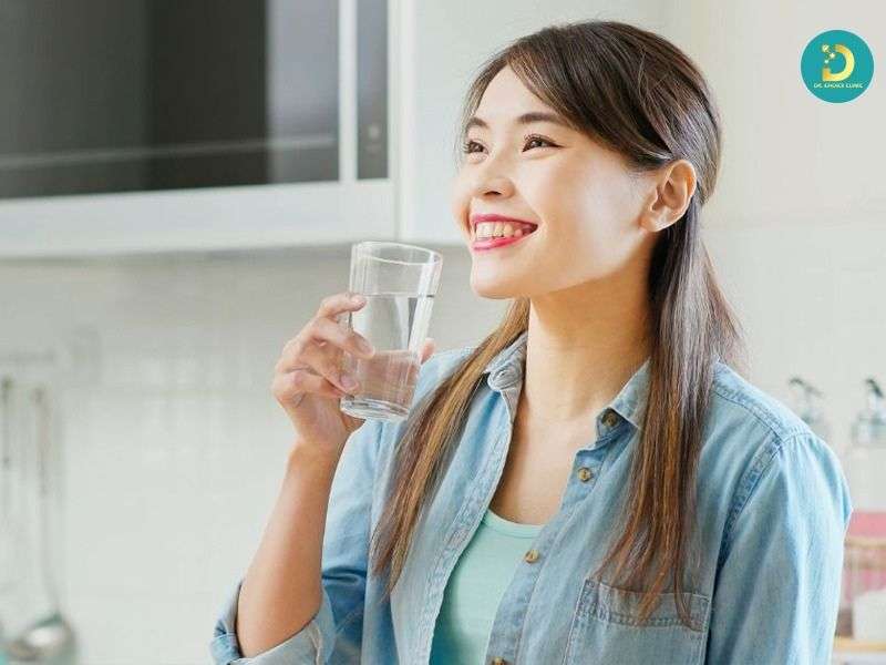 Môi Thâm: Nguyên Nhân & Cách Điều Trị Hiệu Quả 16 Thói quen sinh hoạt giúp ngăn môi thâm trở lại