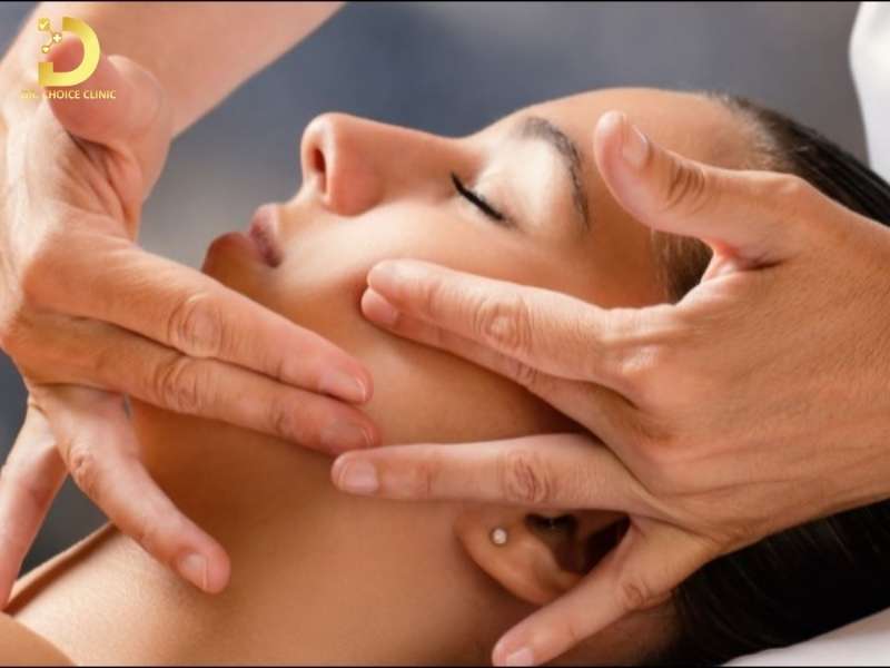 Massage Mặt Chống Lão Hóa: Lợi Ích & Top Phương Pháp Hiệu Quả 12 Đâu là những phương pháp massage mặt chống lão hóa được đánh giá cao nhất hiện nay?
