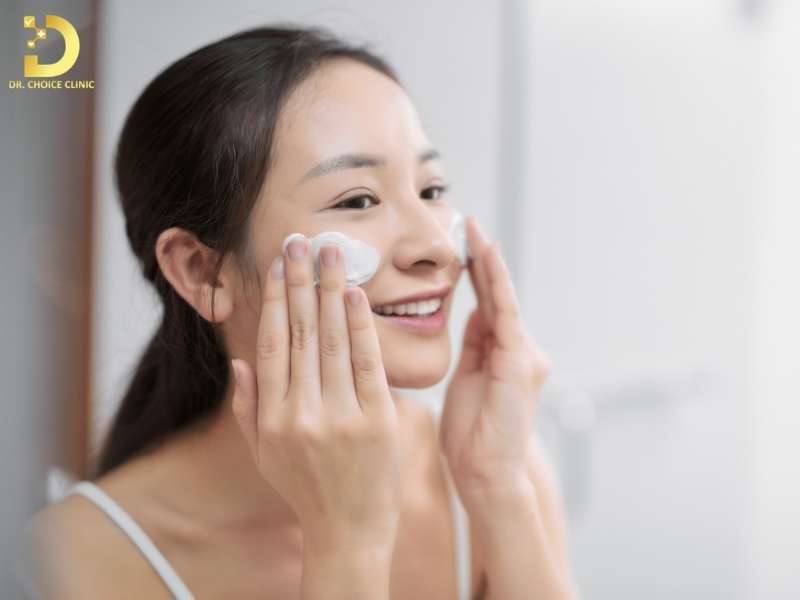 Top Cách Xóa Nhăn Vùng Da Quanh Mắt Hiệu Quả Tại Nhà 15 Xây dựng routine skincare “chuẩn chỉnh” cho vùng da mắt tại nhà