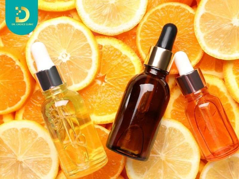 Mỹ Phẩm Cho Da Lão Hóa: 5 Tiêu Chí Lựa Chọn & Top Sản Phẩm Chuyên Gia Khuyên Dùng 13 Retinoids và Vitamin C tác động thế nào đến cấu trúc da?