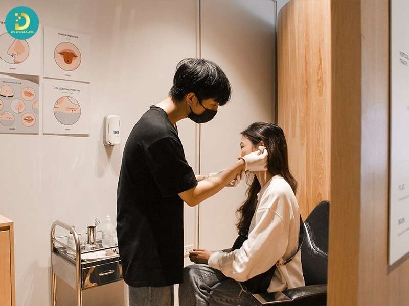 Sẹo Lồi Vành Tai: Nguyên Nhân, Cách Điều Trị & Phòng Ngừa Hiệu Quả 11 Cách phòng ngừa sẹo lồi vành tai hiệu quả