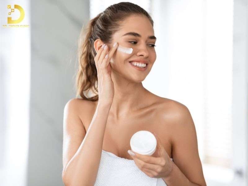Thoa Kem Dưỡng Ẩm Như Thế Nào Đúng Cách? 12 Lựa chọn kem dưỡng như thế nào để phù hợp với từng loại da?