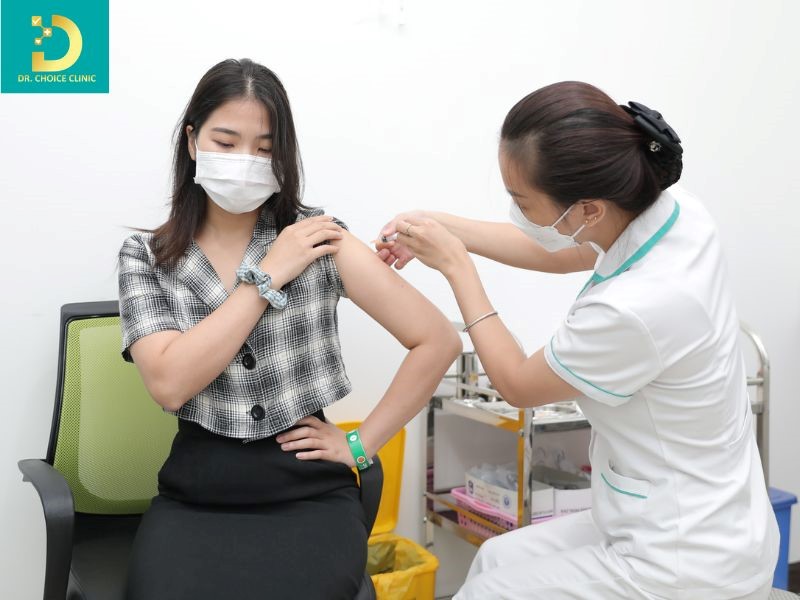 Thủy Đậu: Nguyên Nhân, Triệu Chứng, Biến Chứng & Cách Điều Trị, Phòng Ngừa Tại Nhà 13 Tiêm vắc-xin – biện pháp phòng ngừa hiệu quả nhất